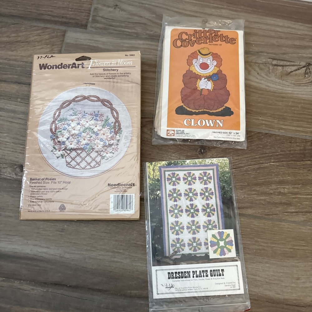 Lot of 3 WonderArt Flowers Stitchery Kit Critter Coverlette & Quilt Book